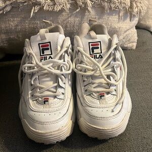 FILA white chunky sneakers. Women’s size 7.